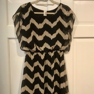 Short sleeve flutter dress